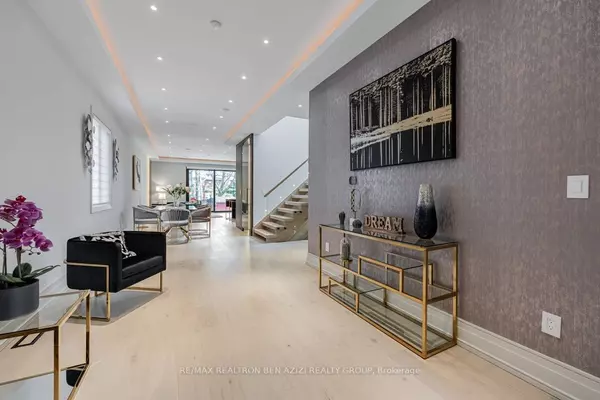 Toronto C11, ON M4G 3R4,41 Glenbrae AVE