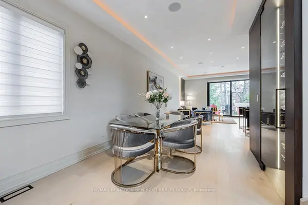 Toronto C11, ON M4G 3R4,41 Glenbrae AVE