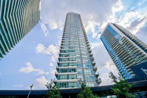 Toronto C15, ON M2K 0E3,115 Mcmahon DR #2211