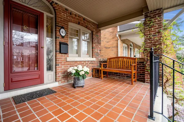 Toronto C09, ON M4T 1G9,43 Inglewood DR