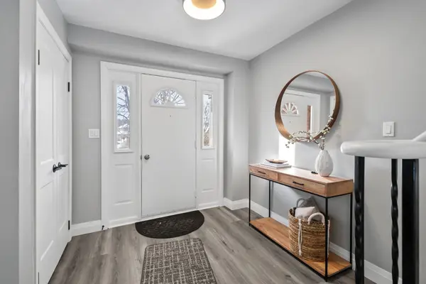 Clarington, ON L1E 1P4,31 Mossgrove CT N