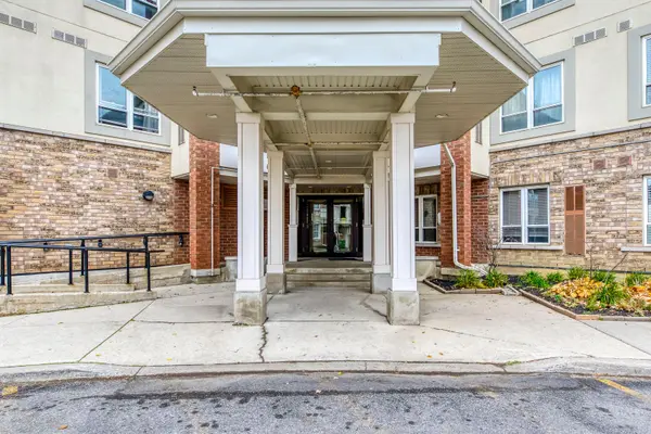 Toronto E04, ON M1L 0G9,60 Mendelssohn ST #104