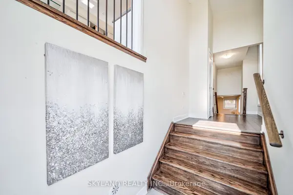 Whitby, ON L1R 0N8,30 Shawfield WAY