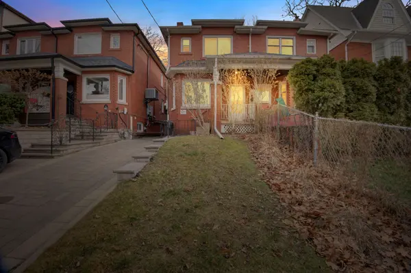 Toronto E02, ON M4L 3T2,61A Waverley RD