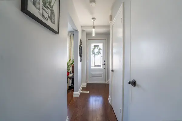 Toronto E04, ON M1L 1Y5,84 Chestnut CRES