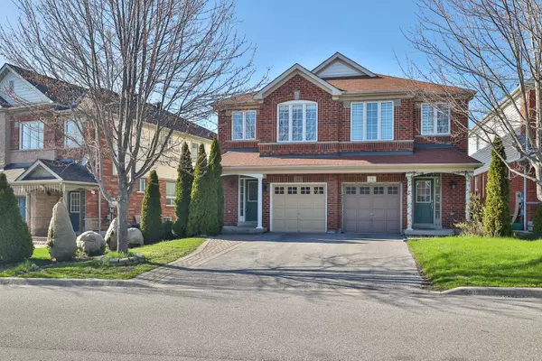 Durham, ON L1T 5A2,73 Tozer CRES