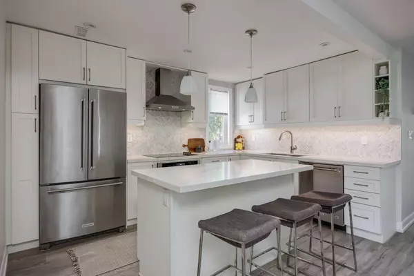 Toronto E04, ON M1L 3G4,397 Pharmacy AVE