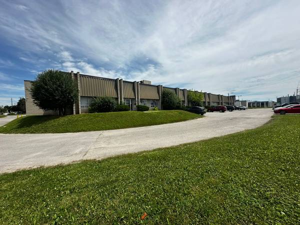 55 Mills RD #6, Ajax, ON L1S 2H2