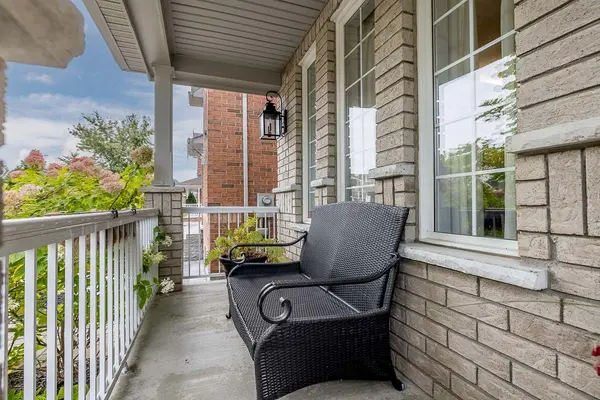 Aurora, ON L4G 7Y1,33 Calmar CRES