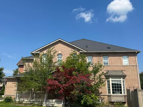 38 Remington DR, Richmond Hill, ON L4S 2N8