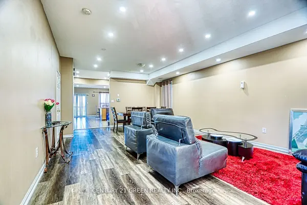 Barrie, ON L4N 9X5,349 Edgehill DR