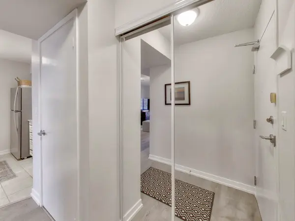 Toronto W02, ON M6H 0B6,1410 Dupont ST #1310