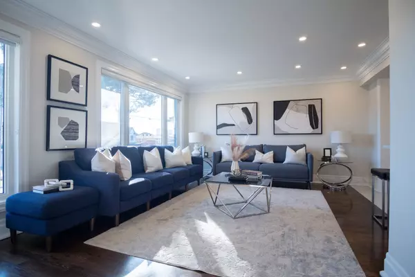 Toronto W04, ON M6L 2B4,92 Beckett AVE