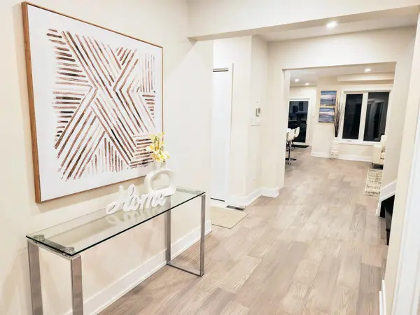 Toronto W04, ON M6M 4W7,3 Tedder ST