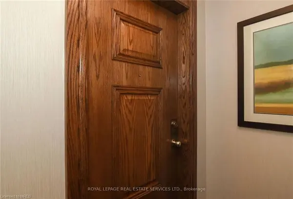 Mississauga, ON L5M 7R9,4889 Kimbermount AVE #1408