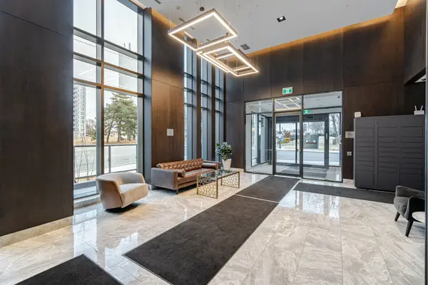 Toronto W04, ON M6L 0A6,1461 Lawrence AVE W #206