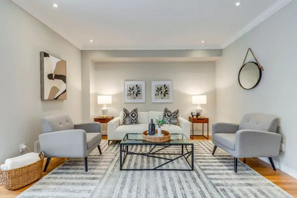 Mississauga, ON L5K 1V9,2401 Fifth Line #10