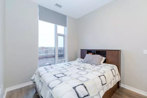 Mississauga, ON L5M 0Y4,2520 Eglinton AVE W #315