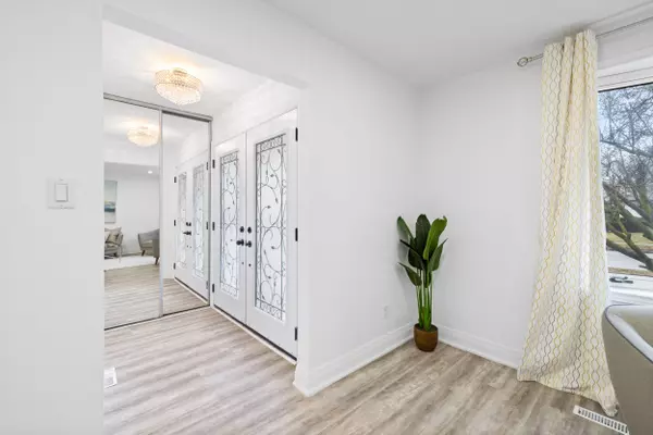 Brampton, ON L6V 2C3,16 Barkwood CT