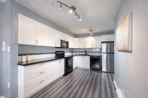 Mississauga, ON L5J 4J7,2440 Bromsgrove RD #7