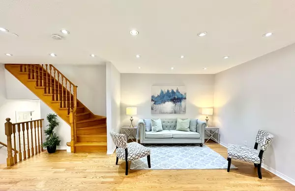 Mississauga, ON L5W 1K2,7209 Aztec HL