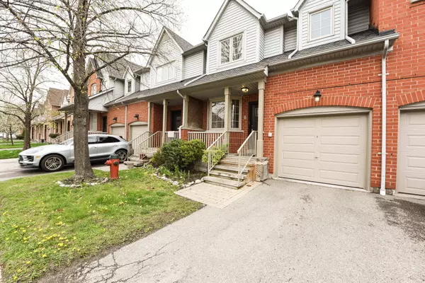 Mississauga, ON L5V 2M6,5223 Fairford CRES #8