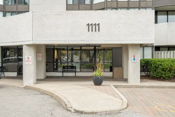 Mississauga, ON L4W 4N1,1111 Bough Beeches BLVD #601