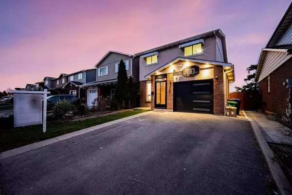 Brampton, ON L6V 3N8,32 Ashurst CRES