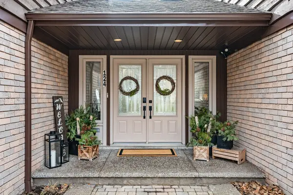 Hamilton, ON L9G 3S9,124 Briar Hill CRES