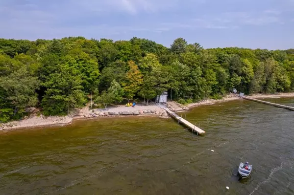 Georgian Bay, ON P0E 1E0,2174 Is 404/Quarry Island N/A