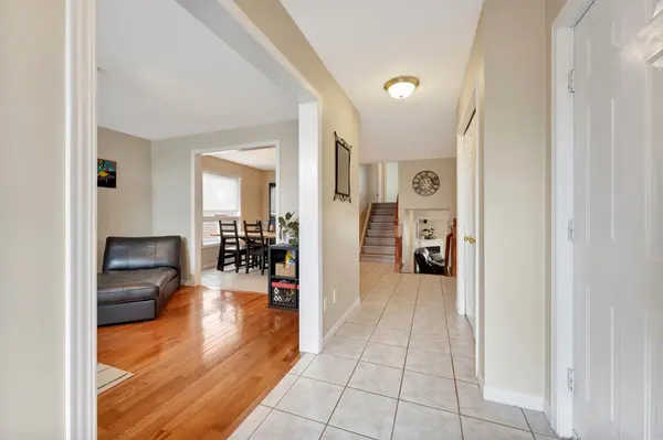 Cambridge, ON N1T 1Y4,76 McGill CRES