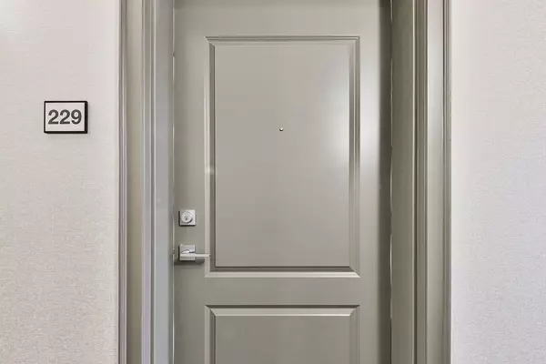 Hamilton, ON L8E 0K3,125 Shoreview PL #229