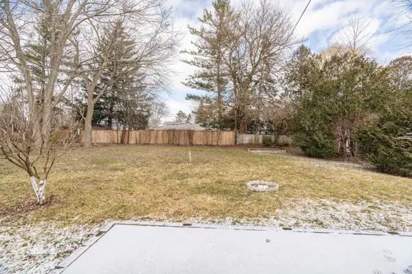 London, ON N6H 3P7,499 Palmtree AVE W