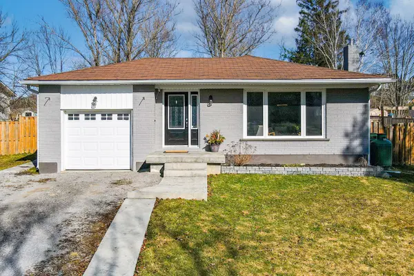 Kawartha Lakes, ON K0M 2C0,41 Muskie DR