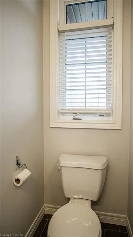 London, ON N6G 4V2,1046 OAKCROSSING Gate