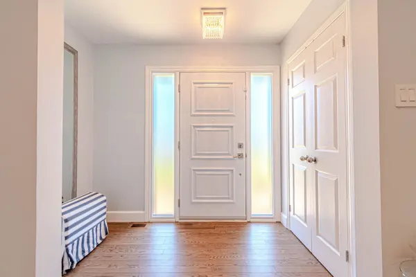 1498 Spartan Grove ST, Ottawa, ON K4P 1G1