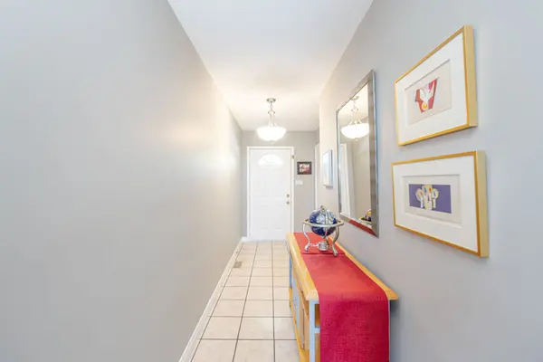 Hamilton, ON L9B 1T4,1455 Garth ST #42