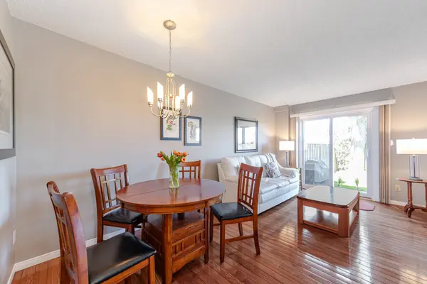 Hamilton, ON L9B 1T4,1455 Garth ST #42