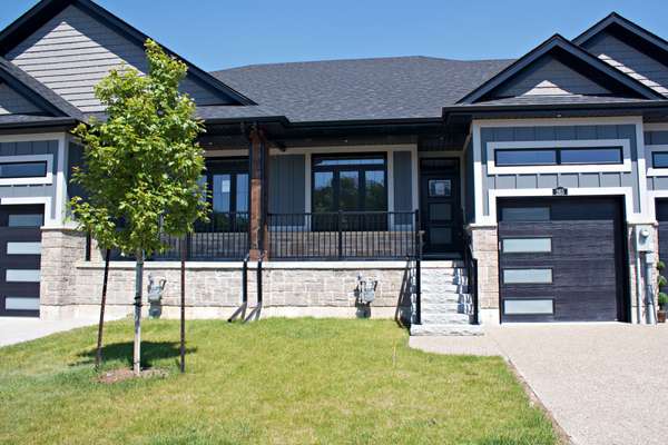 265 Lancaster DR, Port Colborne, ON L3K 0B2