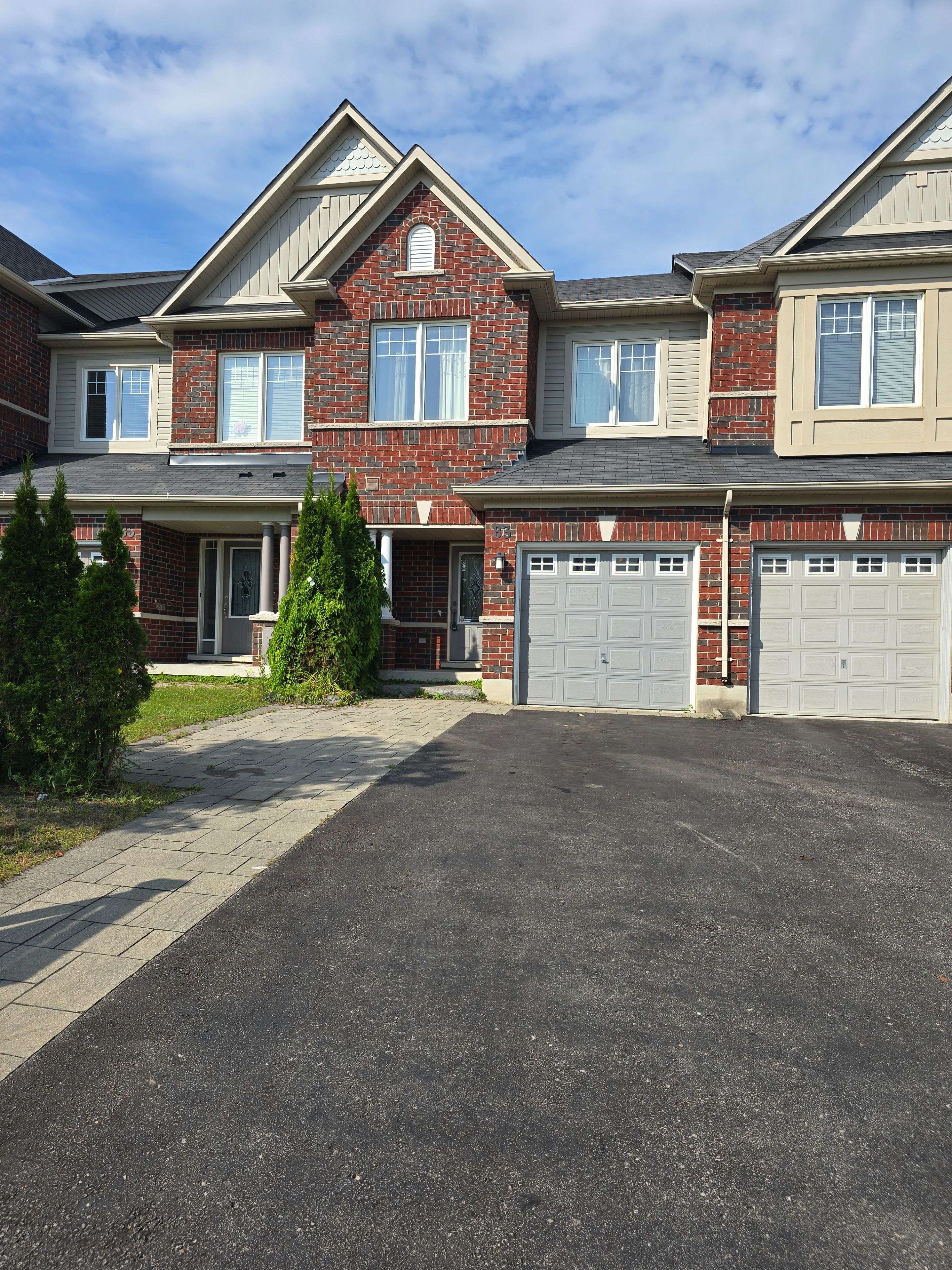 Newmarket, ON L9N 0B9,83 Thatcher CRES