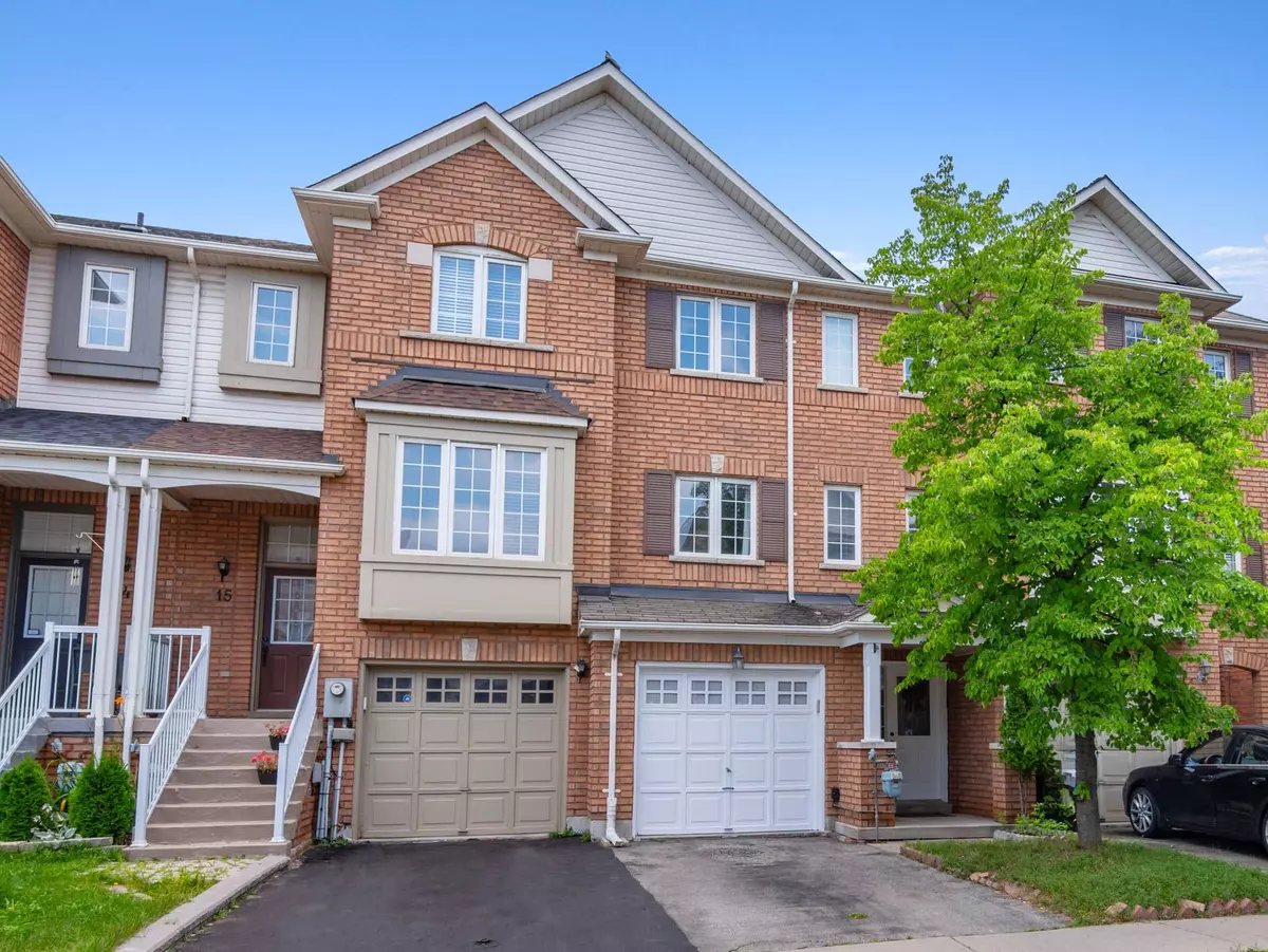 Brampton, ON L6Z 4W2,250 Richvale DR S #16