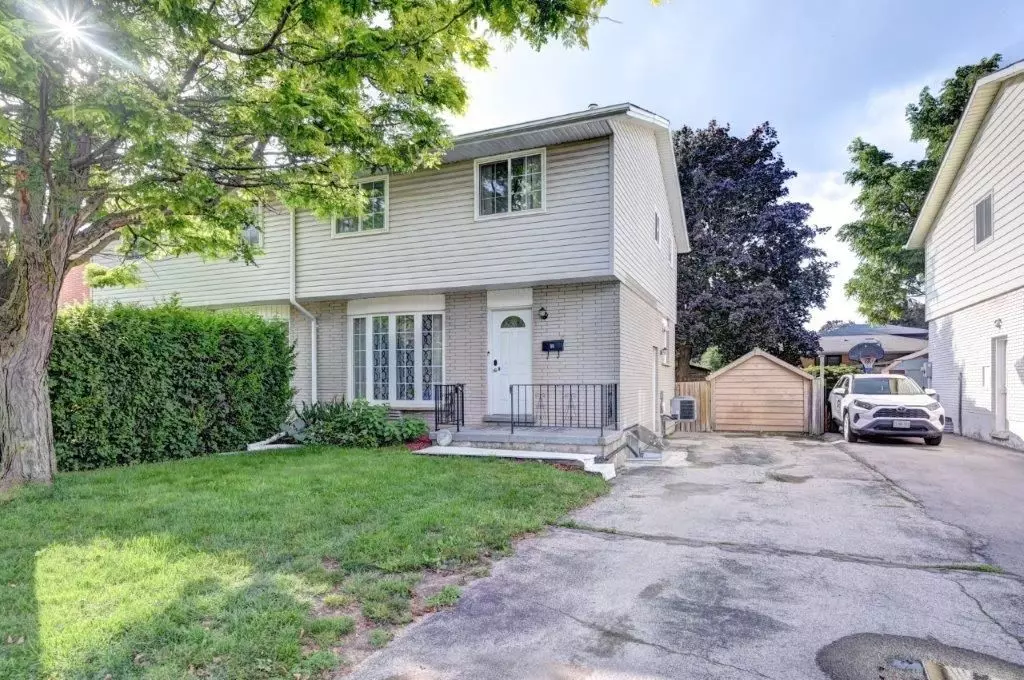 Kitchener, ON N2M 2X6,90 WESTWOOD DR