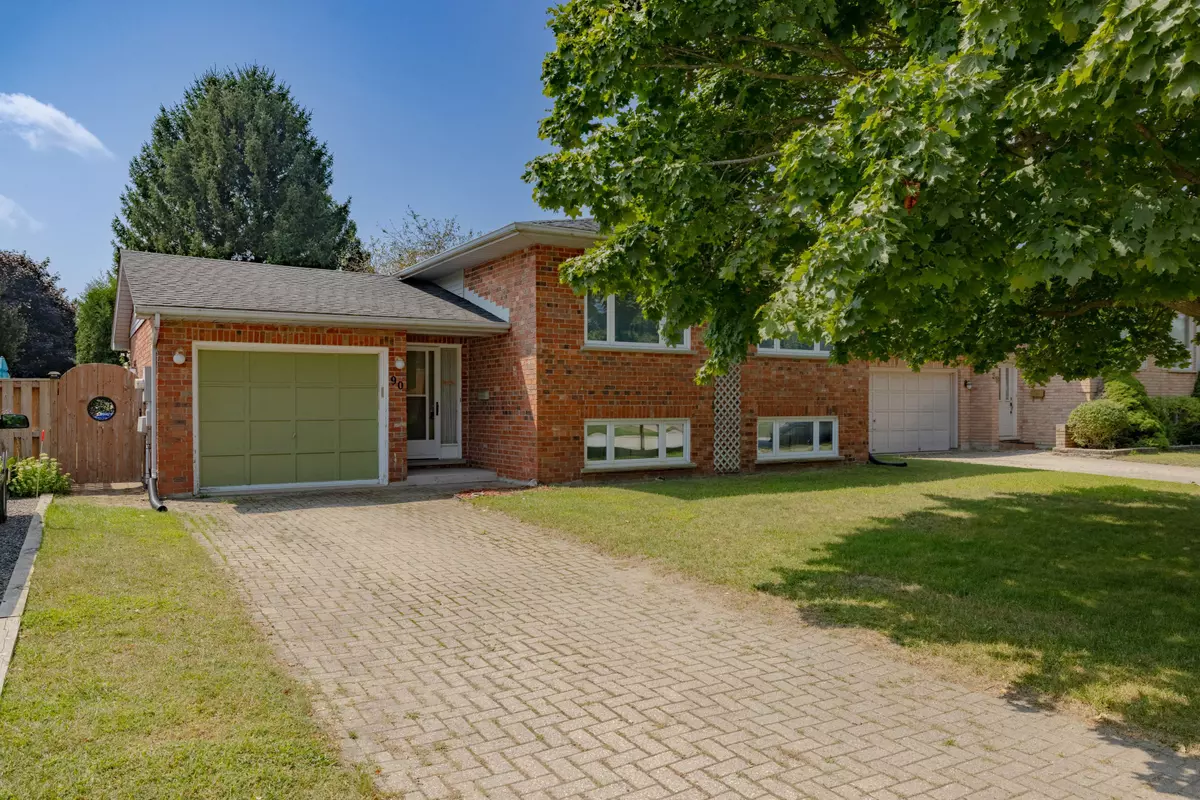 Strathroy-caradoc, ON N7G 3Y8,90 Bradley AVE