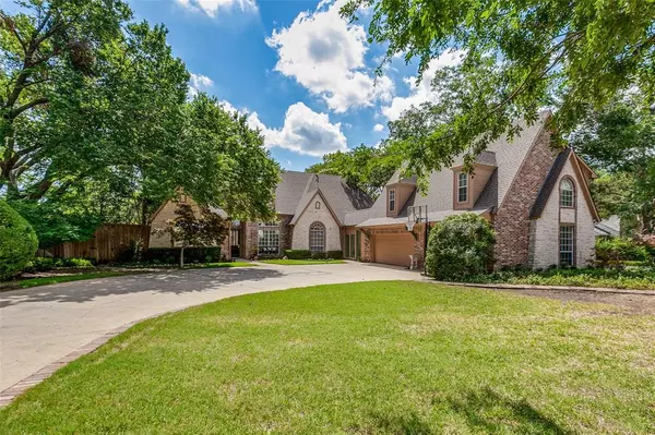 1310 W Shore Drive, Richardson, TX 75080