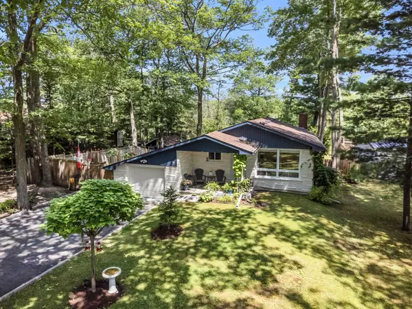 Wasaga Beach, ON L9Z 2T4,18 Schooner DR