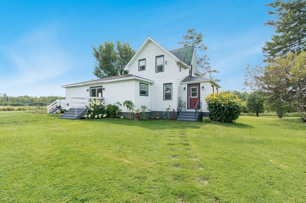 2041 Fairgrounds RD,  Ramara,  ON L0K 2B0