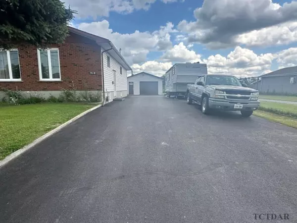 Timmins, ON P4N 7V7,318 Joseph ST