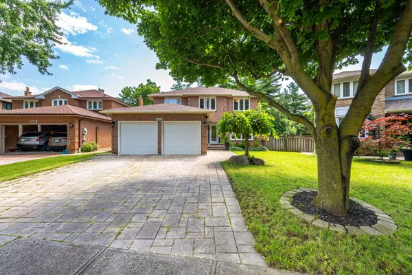 Oakville, ON L6J 7H5,2664 Fonthill DR