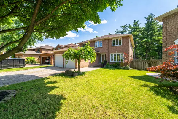 Oakville, ON L6J 7H5,2664 Fonthill DR