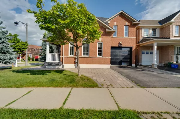 Halton, ON L6M 5J3,2216 Blue Oak CIR